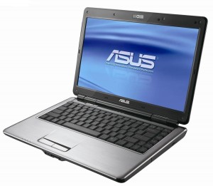Asus-F83VF-F83VF220DV_2